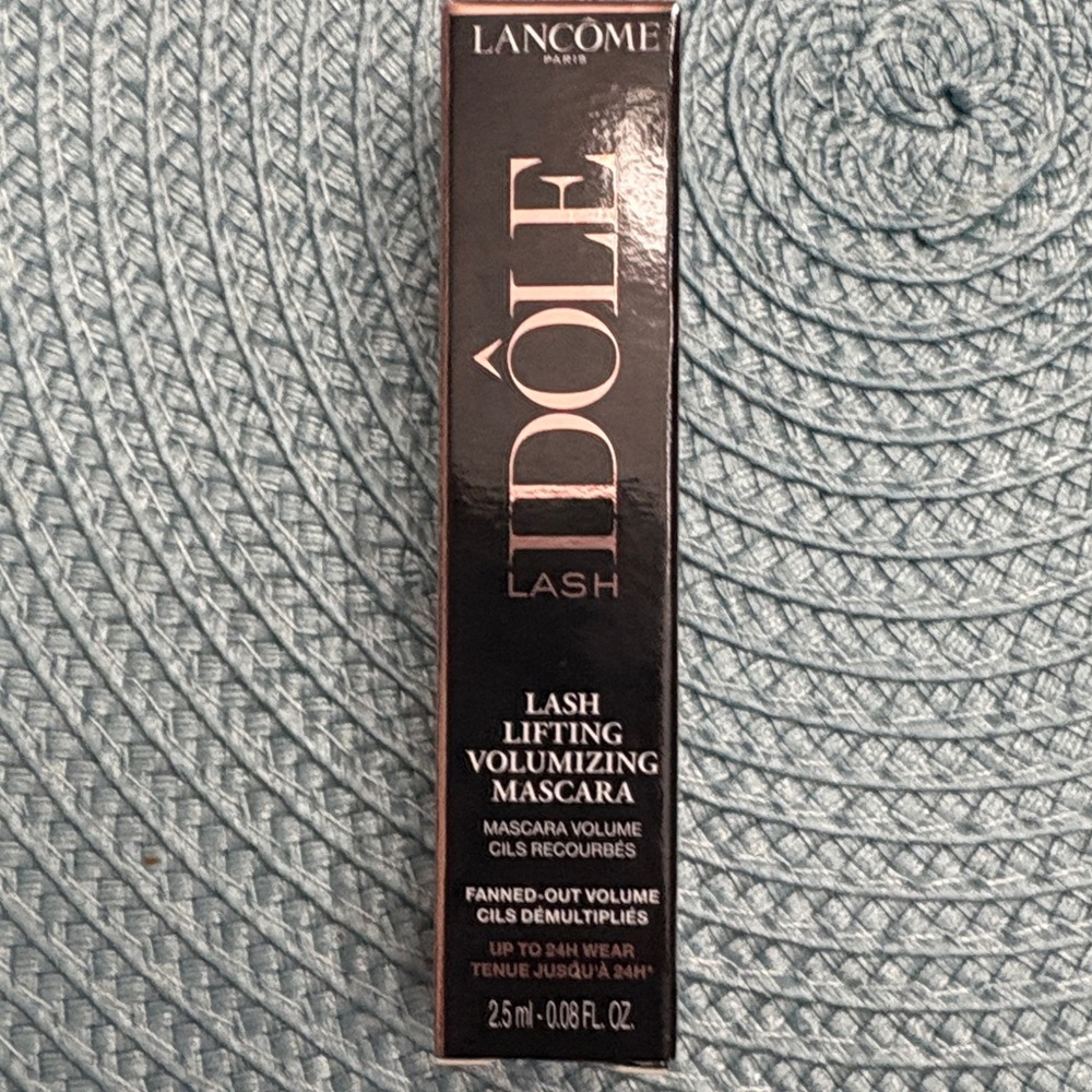 Lancôme Lash Idôle Volumizing Mascara